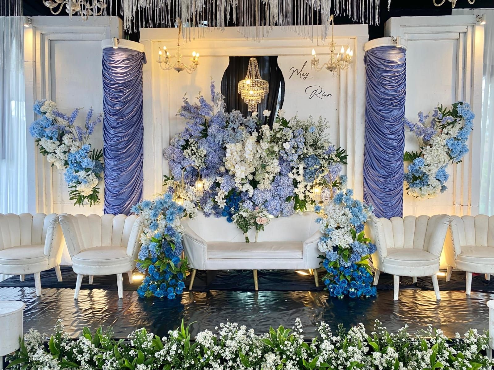 Ir dekor biru
